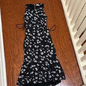 ALI &‎ JAY Black and White Floral Midi Dress